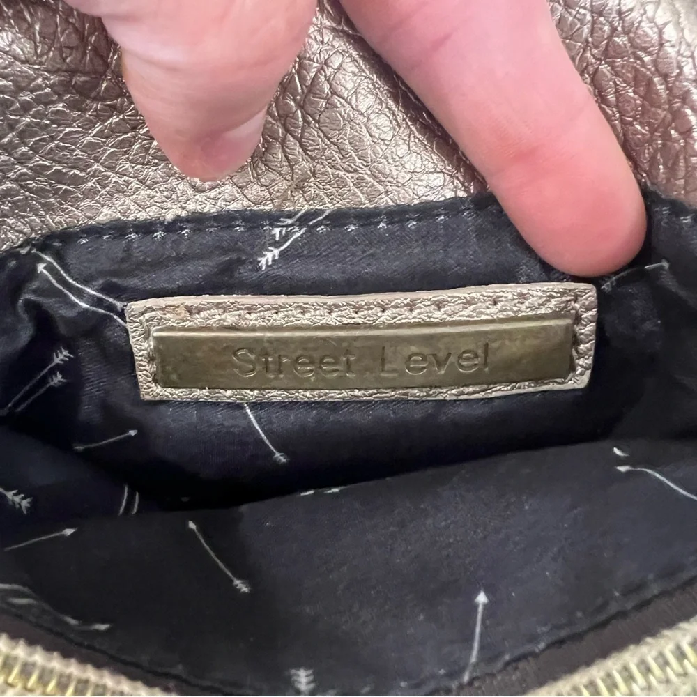 Street Level‎ Gold Clutch Purse